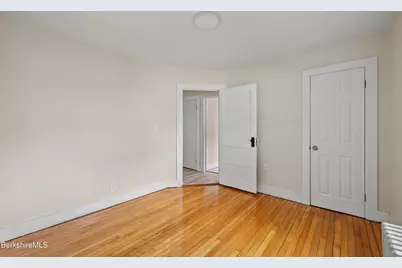 82 Acorn St, Pittsfield, MA 01201 - Photo 14