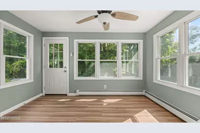 84 Lillian St, Pittsfield, MA 01201 - Photo 10