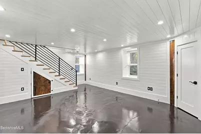 162 Columbia St, Adams, MA 01220 - Photo 18
