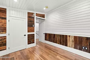 162 Columbia St, Adams, MA 01220 - Photo 26