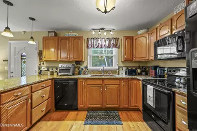 369 E Harbor Rd, Cheshire, MA 01225 - Photo 24