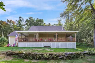 135 S Rd, Peru, MA 01235 - Photo 2