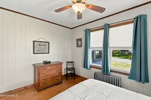 20 Delaware Ave, Pittsfield, MA 01201 - Photo 24