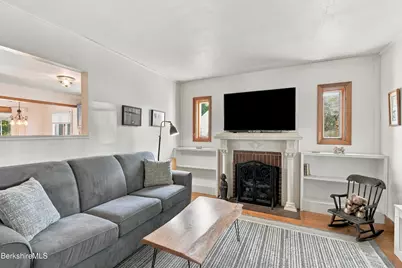 20 Delaware Ave, Pittsfield, MA 01201 - Photo 6