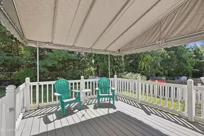 20 Delaware Ave, Pittsfield, MA 01201 - Photo 58