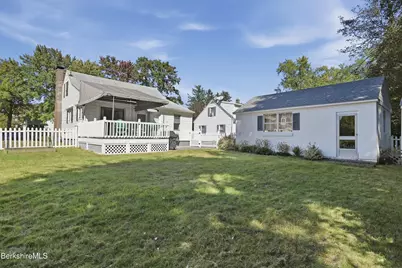 20 Delaware Ave, Pittsfield, MA 01201 - Photo 64