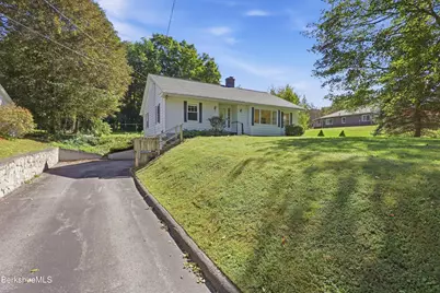 90 Orchard St, Adams, MA 01220 - Photo 26