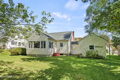 153 Ridgeway Ave, Pittsfield, MA 01201 - Photo 32