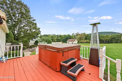19 Lynne Ct, Lanesborough, MA 01237 - Photo 42