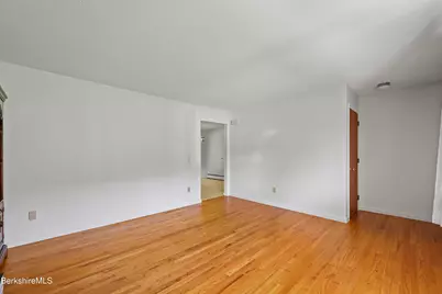 341 Cheshire Rd, Pittsfield, MA 01201 - Photo 8