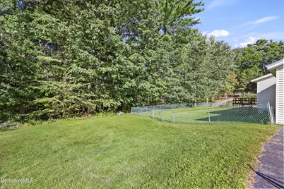 341 Cheshire Rd, Pittsfield, MA 01201 - Photo 32