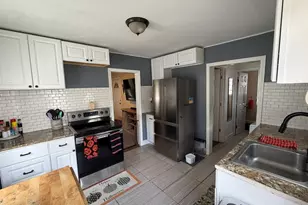 30 Lucille St, Pittsfield, MA 01201 - Photo 6