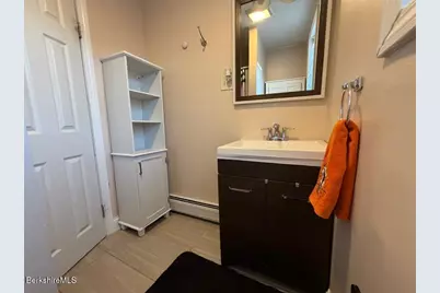 30 Lucille St, Pittsfield, MA 01201 - Photo 14