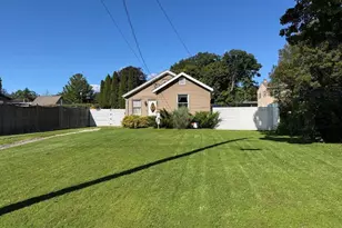 30 Lucille St, Pittsfield, MA 01201 - Photo 20