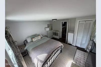 30 Lucille St, Pittsfield, MA 01201 - Photo 10