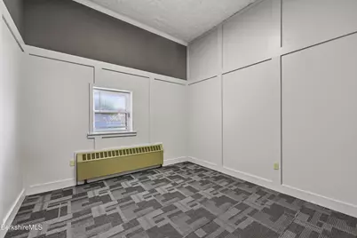 9 Grove St, Adams, MA 01220 - Photo 32