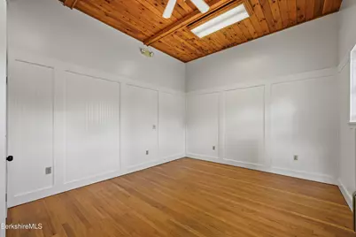 9 Grove St, Adams, MA 01220 - Photo 34