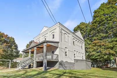 9 Grove St, Adams, MA 01220 - Photo 2