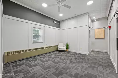 9 Grove St, Adams, MA 01220 - Photo 10