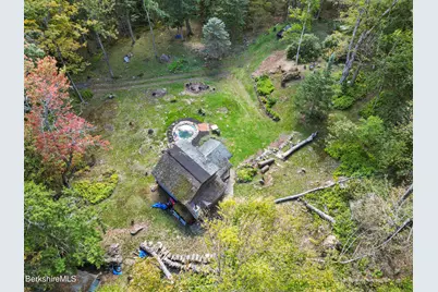 10 Brookside Rd, Peru, MA 01235 - Photo 32