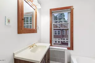 75 Pomeroy Ave, Pittsfield, MA 01201 - Photo 20