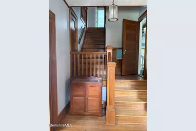 75 Pomeroy Ave, Pittsfield, MA 01201 - Photo 4