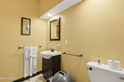 560 S Main St, Sheffield, MA 01257 - Photo 12