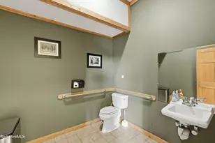 560 S Main St, Sheffield, MA 01257 - Photo 24