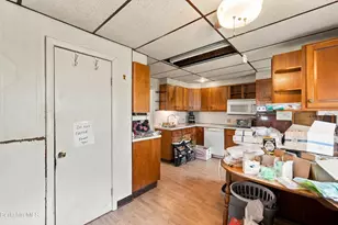 45 Fuller St, Lee, MA 01238 - Photo 10