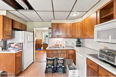 45 Fuller St, Lee, MA 01238 - Photo 8
