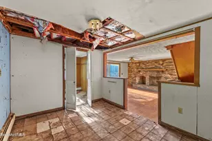 8 Lower Linden St, Adams, MA 01220 - Photo 10