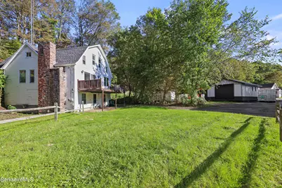 8 Lower Linden St, Adams, MA 01220 - Photo 4
