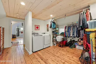 1081 West St, Pittsfield, MA 01201 - Photo 28