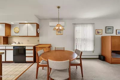 30 Walden Ln, Pittsfield, MA 01201 - Photo 4