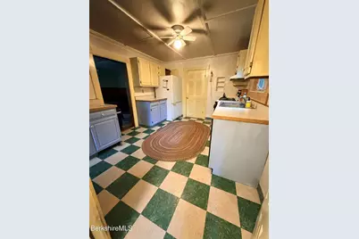 372 North St, Williamstown, MA 01267 - Photo 2