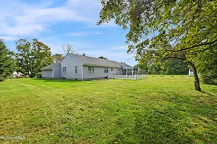 8 Clydesdale Dr, Pittsfield, MA 01201 - Photo 30