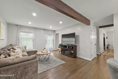 4 Caratina Dr, Pittsfield, MA 01201 - Photo 16
