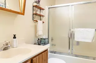 10 Caratina Dr, Pittsfield, MA 01201 - Photo 26