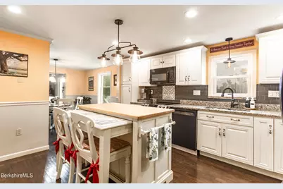 10 Caratina Dr, Pittsfield, MA 01201 - Photo 22