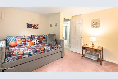 10 Caratina Dr, Pittsfield, MA 01201 - Photo 30