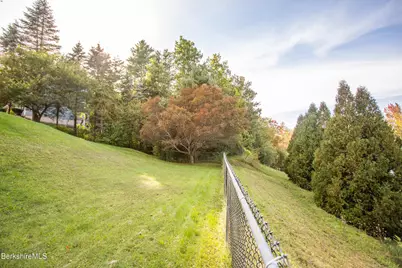 10 Caratina Dr, Pittsfield, MA 01201 - Photo 10