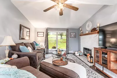 10 Caratina Dr, Pittsfield, MA 01201 - Photo 16