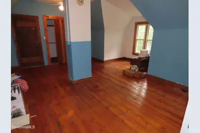 127 Depot St, Cheshire, MA 01225 - Photo 22