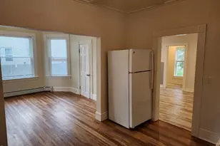 39 Onota St, Pittsfield, MA 01201 - Photo 8