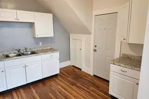 39 Onota St, Pittsfield, MA 01201 - Photo 10