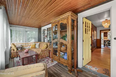 453 Elm St, Pittsfield, MA 01201 - Photo 6