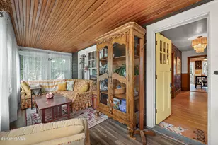 453 Elm St, Pittsfield, MA 01201 - Photo 6