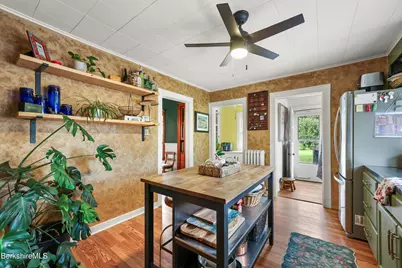 453 Elm St, Pittsfield, MA 01201 - Photo 26