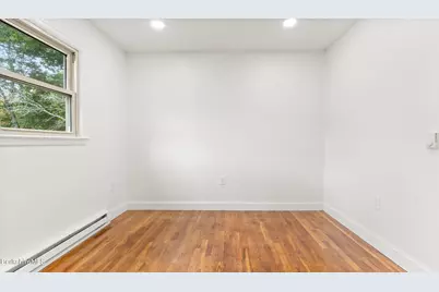37 Broadview Ter, Pittsfield, MA 01201 - Photo 14