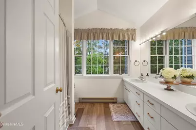 9123 Mountainside Dr, Hancock, MA 01237 - Photo 34